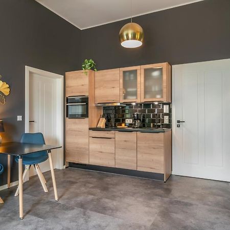One Moment Boardinghouse - Apartment Tropic Porta Westfalica Exteriör bild
